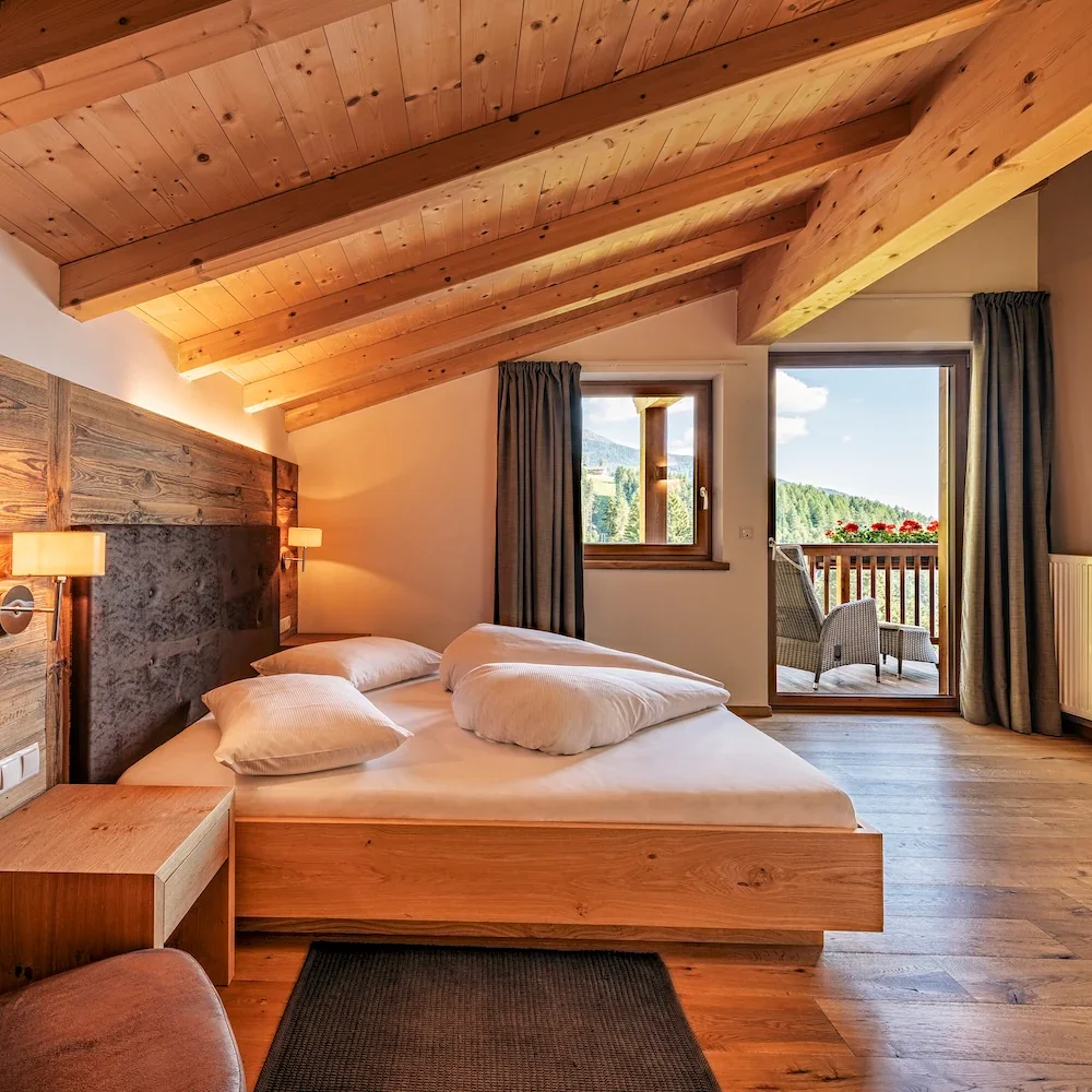 Schlafzimmer in Naturholz